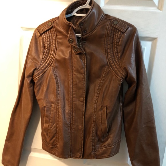 Leather jacket - Picture 1 of 2